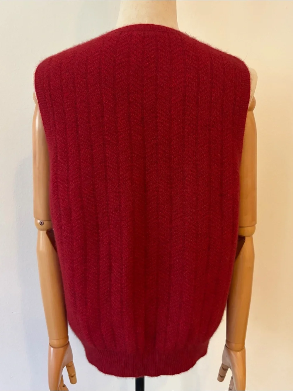 Lothlorian NZ Merino Wool Possum Sweater Vest XL Dark Red V-Neck Knit Pristine⁠